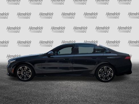 Used 2024 BMW 530i xDrive w/ Executive Package AWD/4WD image 7
