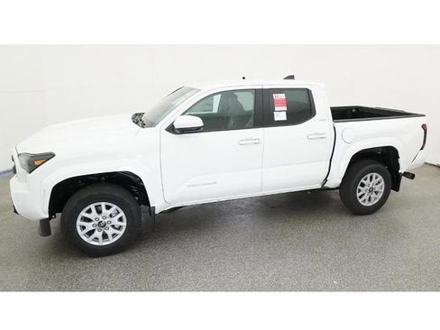 New 2026 Toyota Tacoma SR5 RWD image 2