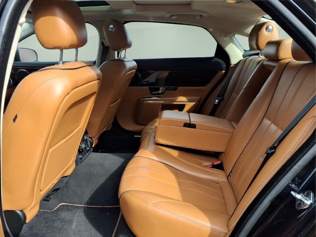 Used 2013 Jaguar XJ L Portfolio AWD/4WD image 5