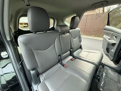 Used 2013 Toyota Prius V Three image 26