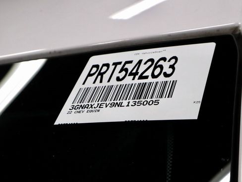 Used 2022 Chevrolet Equinox LT w/ Driver Convenience Package image 35