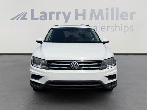 Used 2020 Volkswagen Tiguan SE w/ Panoramic Sunroof Package FWD image 8