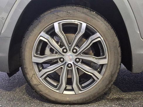 Used 2019 GMC Terrain Denali w/ Advanced Safety Package image 9