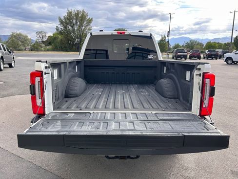 Used 2025 Ford F250 Platinum AWD/4WD image 6