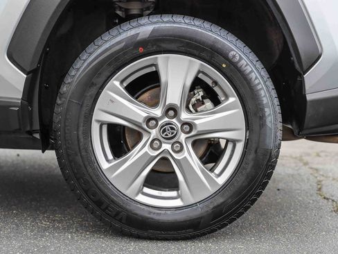 Used 2025 Toyota RAV4 XLE image 8