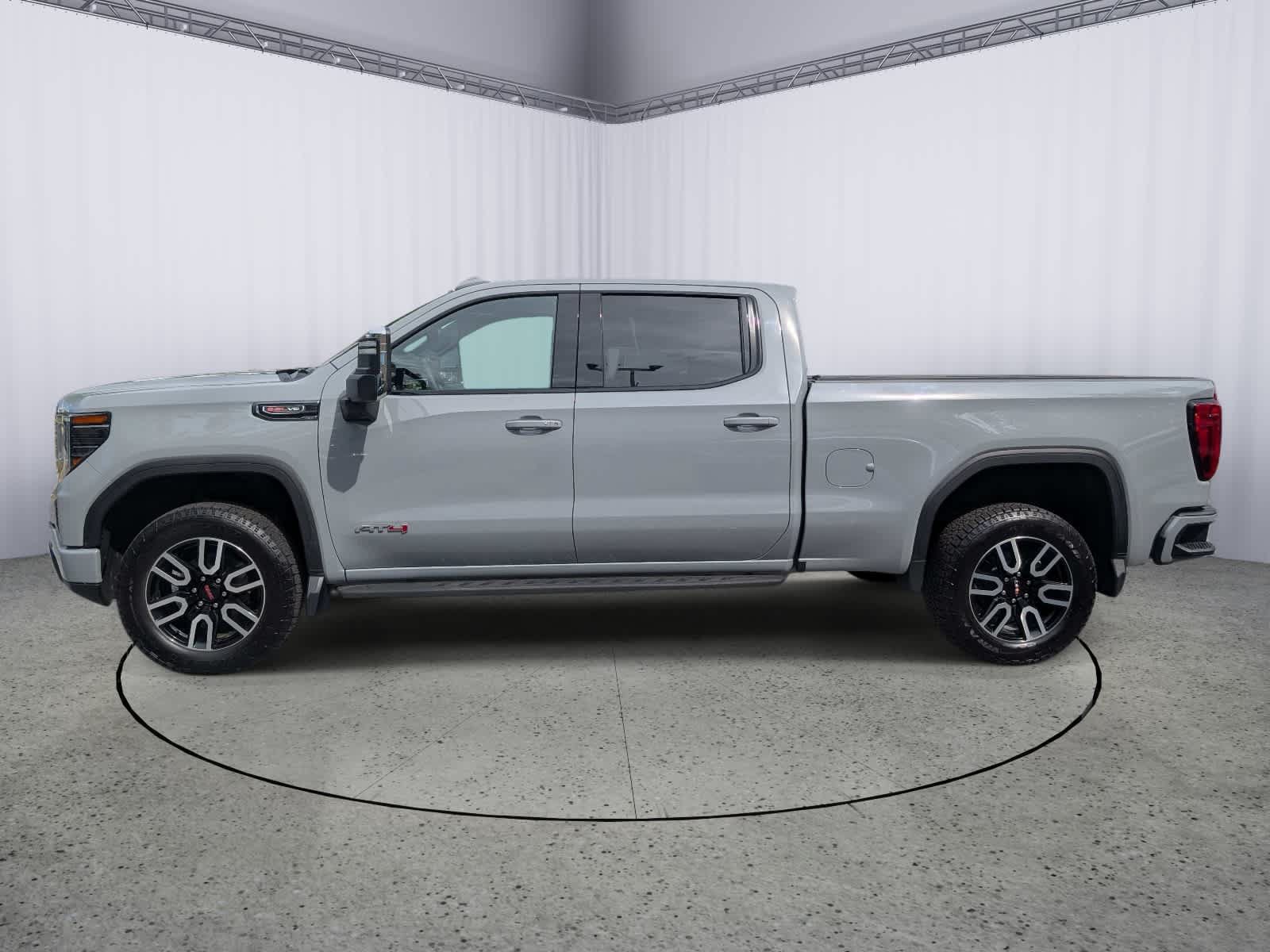 Certified 2024 GMC Sierra 1500 AT4 w/ Technology Package AWD/4WD image 6