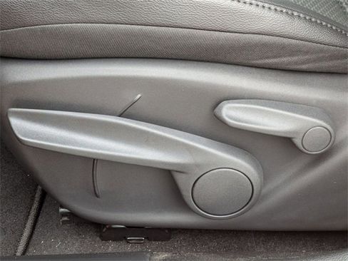 New 2026 Jeep Compass Latitude image 19