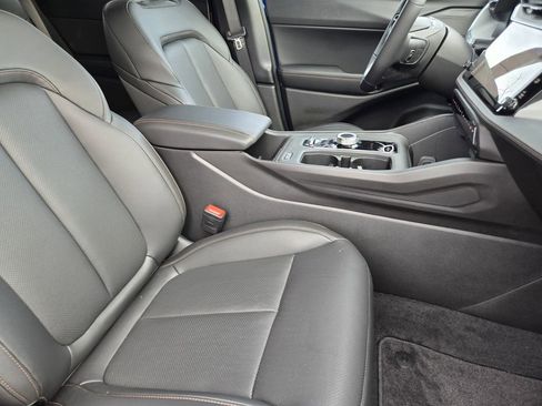 New 2026 Jeep Cherokee Limited image 9