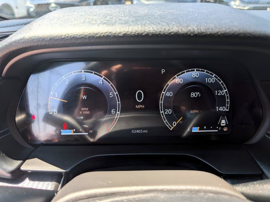 Used 2023 Jeep Grand Cherokee Altitude RWD image 21