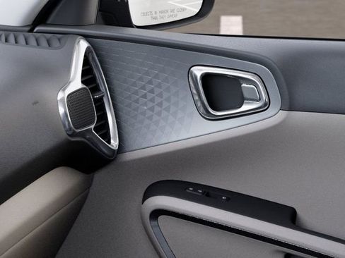 New 2025 Kia Soul LX image 25