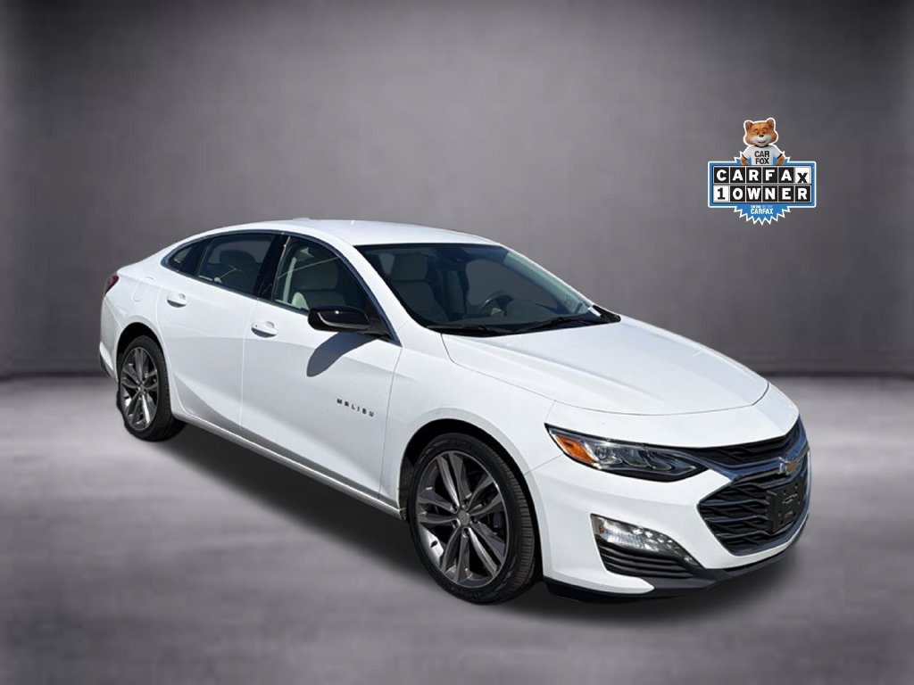Used 2024 Chevrolet Malibu LT FWD image 2