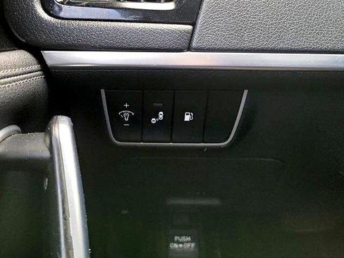 Used 2019 Kia Stinger image 18