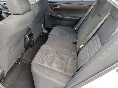 Used 2015 Toyota Camry LE image 18