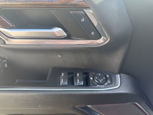 Used 2024 GMC Sierra 1500 Elevation image 7