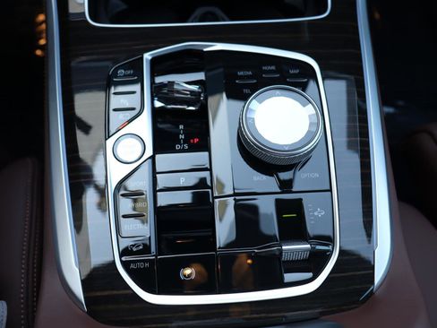 Used 2024 BMW X5 xDrive50e w/ Executive Package image 16