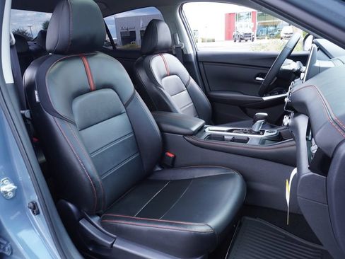 Certified 2025 Nissan Sentra SR w/ SR Premium Package FWD image 12