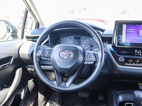 Used 2025 Toyota Corolla LE w/ LE Premium Package FWD image 17