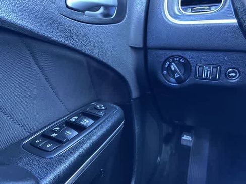 Used 2016 Dodge Charger SXT image 26