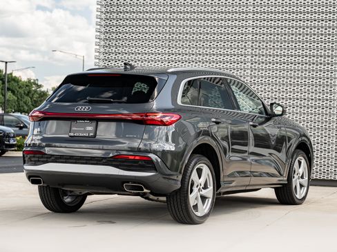 Certified 2025 Audi Q5 Premium w/ Premium Plus AWD/4WD image 4