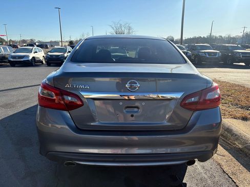 Used 2018 Nissan Altima 2.5 S w/ S Convenience Package image 6