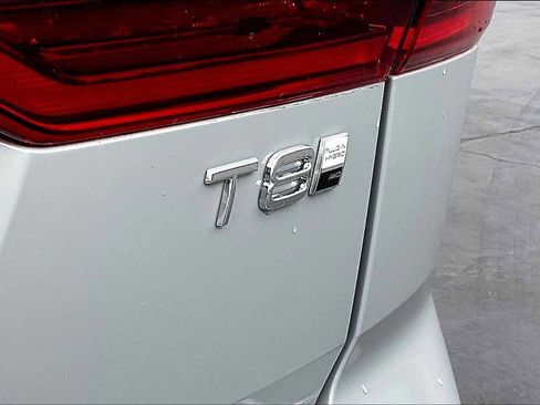 New 2026 Volvo XC60 T8 Plus w/ Climate Package image 26