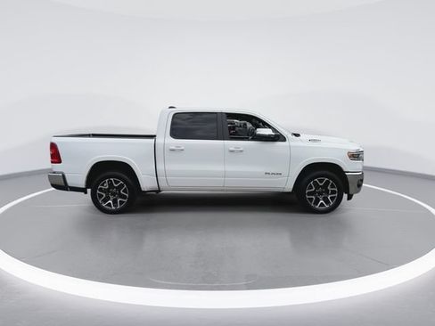 Used 2025 RAM 1500 Laramie AWD/4WD image 9