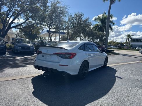 Used 2023 Honda Civic Sport image 7