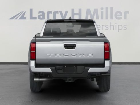 New 2026 Toyota Tacoma SR5 AWD/4WD image 5