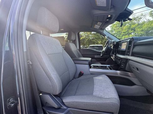 Used 2024 Ford F250 XLT image 9