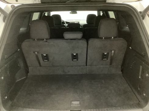 Used 2025 GMC Acadia Elevation FWD image 8