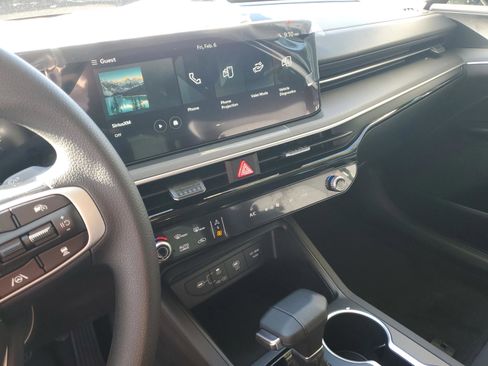 New 2026 Kia K5 LXS image 28