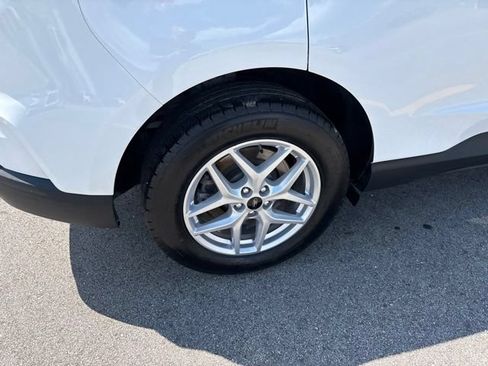 Certified 2024 Ford Edge SEL w/ Convenience Package AWD/4WD image 4