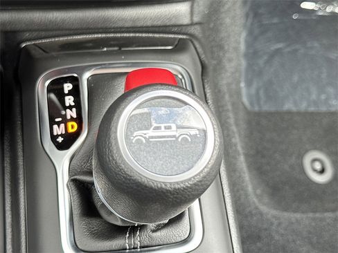 New 2025 Jeep Gladiator Mojave w/ Safety Group image 12