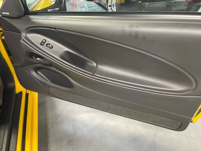 Used 2004 Ford Mustang Mach 1 RWD image 40