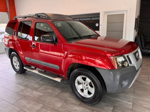Used 2013 Nissan Xterra S w/ Value Package RWD image 3