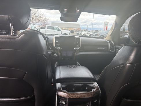 Used 2019 RAM 1500 Laramie image 11