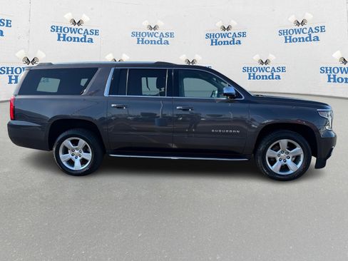 Used 2018 Chevrolet Suburban Premier image 9