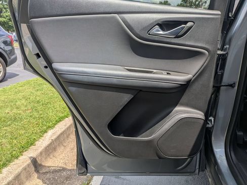 Used 2025 Chevrolet Blazer LT FWD image 26