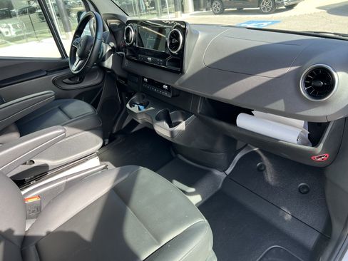 Certified 2023 Mercedes-Benz Sprinter 2500 image 23