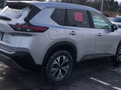 Certified 2023 Nissan Rogue SV w/ SV Premium Package image 8