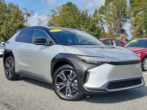 Used 2024 Toyota bZ4X Limited image 37