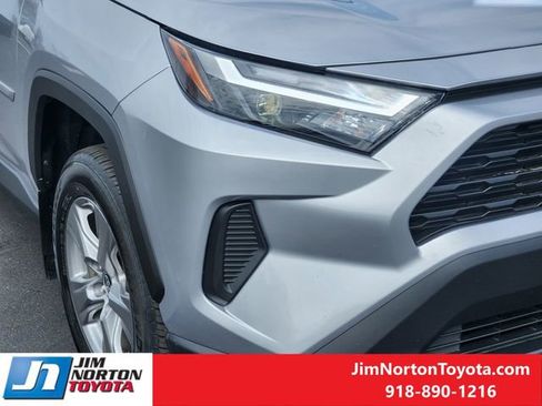 Used 2025 Toyota RAV4 XLE w/ Convenience Package image 10