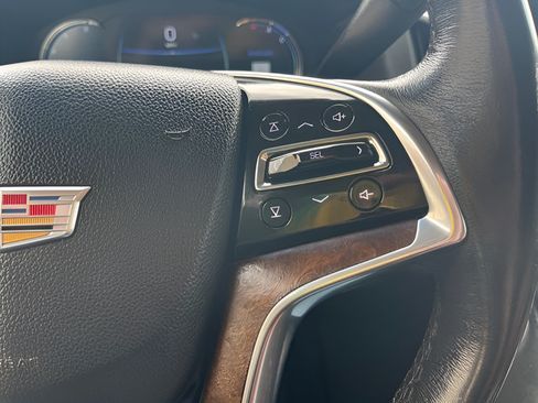 Used 2020 Cadillac Escalade Luxury AWD/4WD image 21