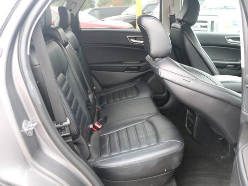 Certified 2024 Ford Edge SEL AWD/4WD image 12