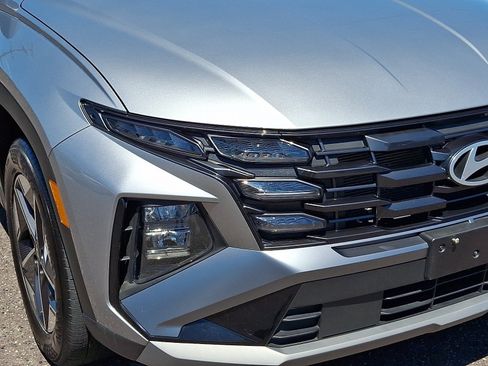 Used 2025 Hyundai Tucson SEL FWD image 9