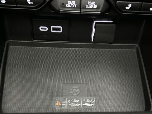 Used 2022 Chevrolet Tahoe RST w/ Luxury Package AWD/4WD image 47