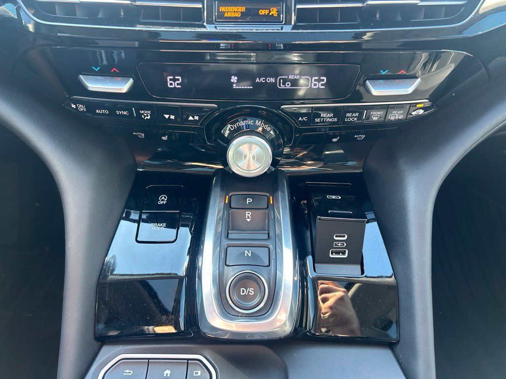 Used 2023 Acura MDX w/ Technology Package AWD/4WD image 30