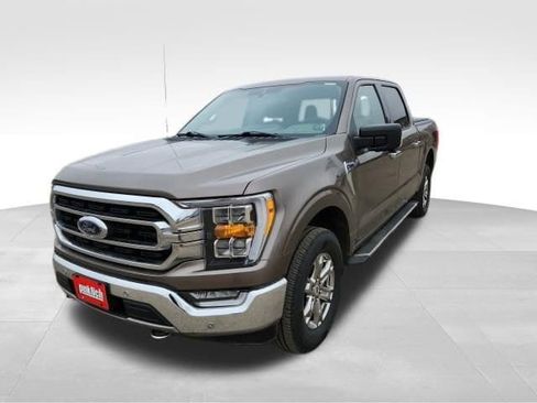 Used 2021 Ford F150 XLT w/ Equipment Group 302A High image 4