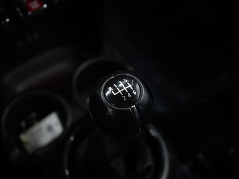 Used 2018 MINI Cooper S image 25