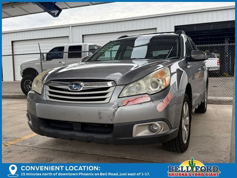 Used 2011 Subaru Outback 3.6R Premium AWD/4WD image 2